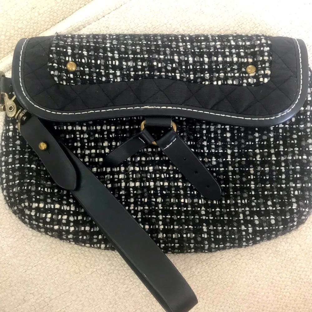 GAP wristlet handbag, great for young people!
